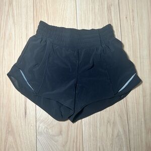 Hotty Hot Shorts High-Rise 2.5" Black